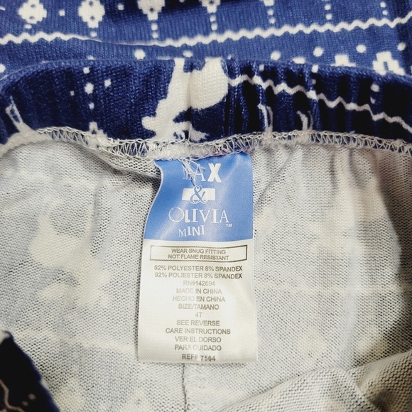 Nwt Max and Olivia boys Christmas pajama set.4T - Picture 6 of 6